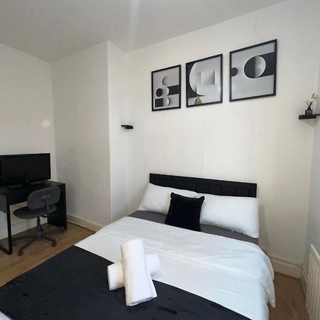 Adorable Double Room Middlesbrough Esterno foto